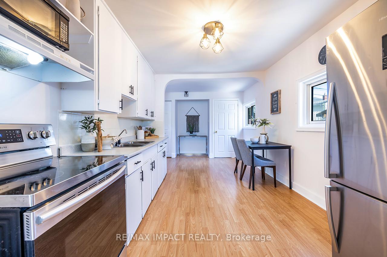 Photo 8 of 211 James Street, Oshawa, Central — HOMEH