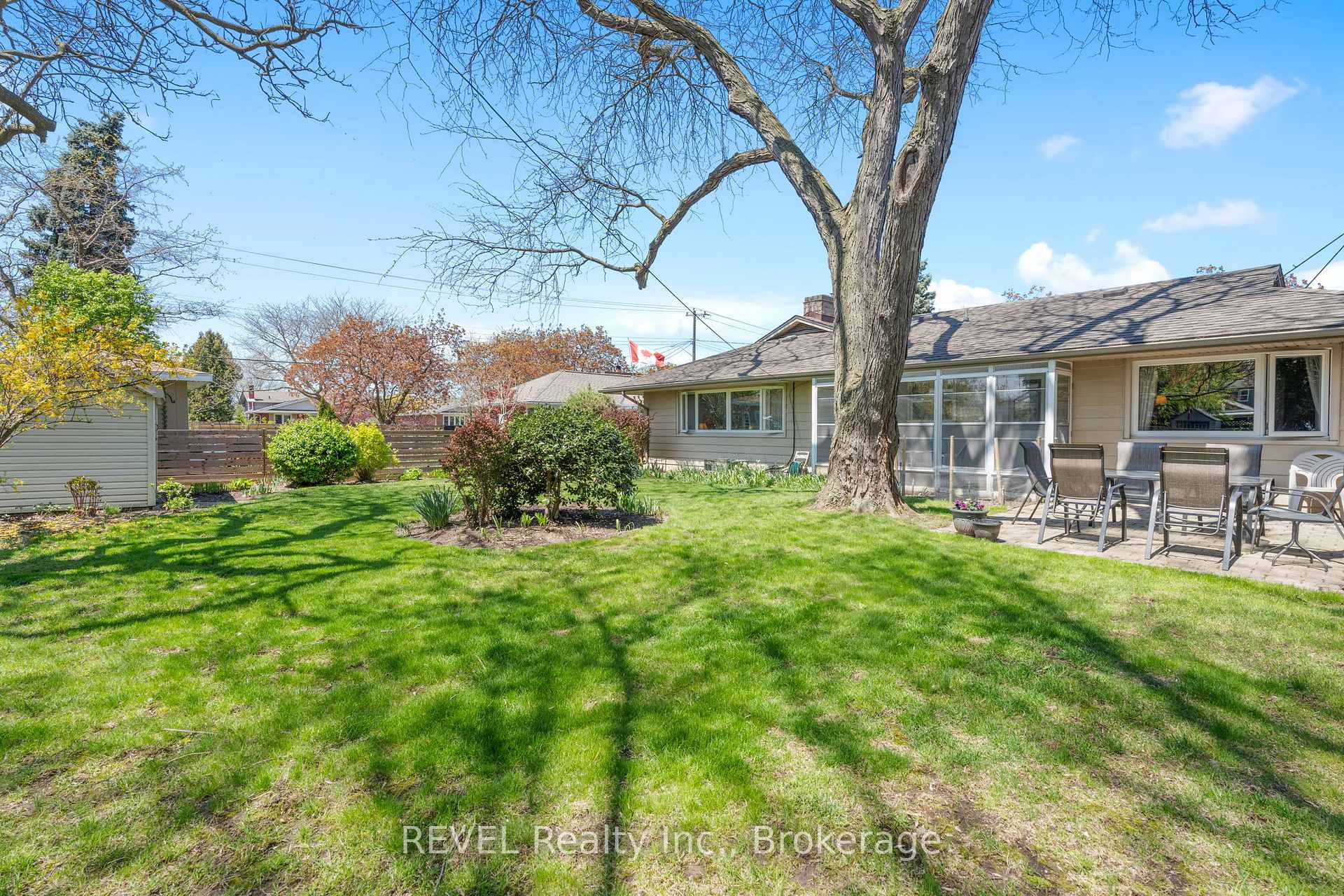 Photo 4 of 4 Lee Ann Place, St. Catharines, Vine/Linwell — HOMEH
