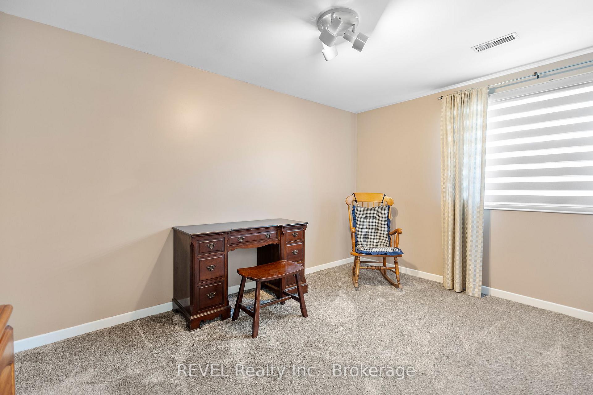 Photo 24 of 4 Lee Ann Place, St. Catharines, Vine/Linwell — HOMEH