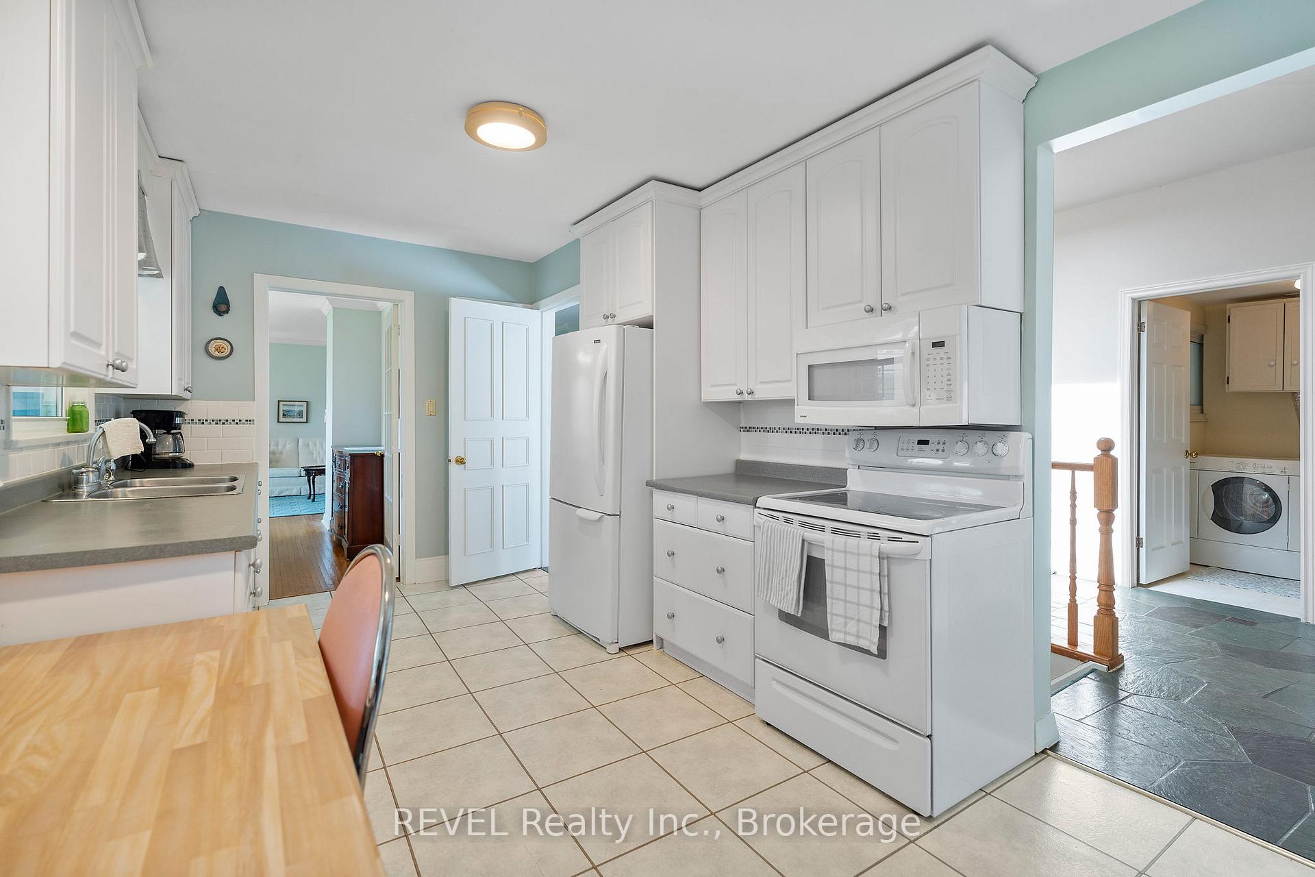 Photo 37 of 4 Lee Ann Place, St. Catharines, Vine/Linwell — HOMEH