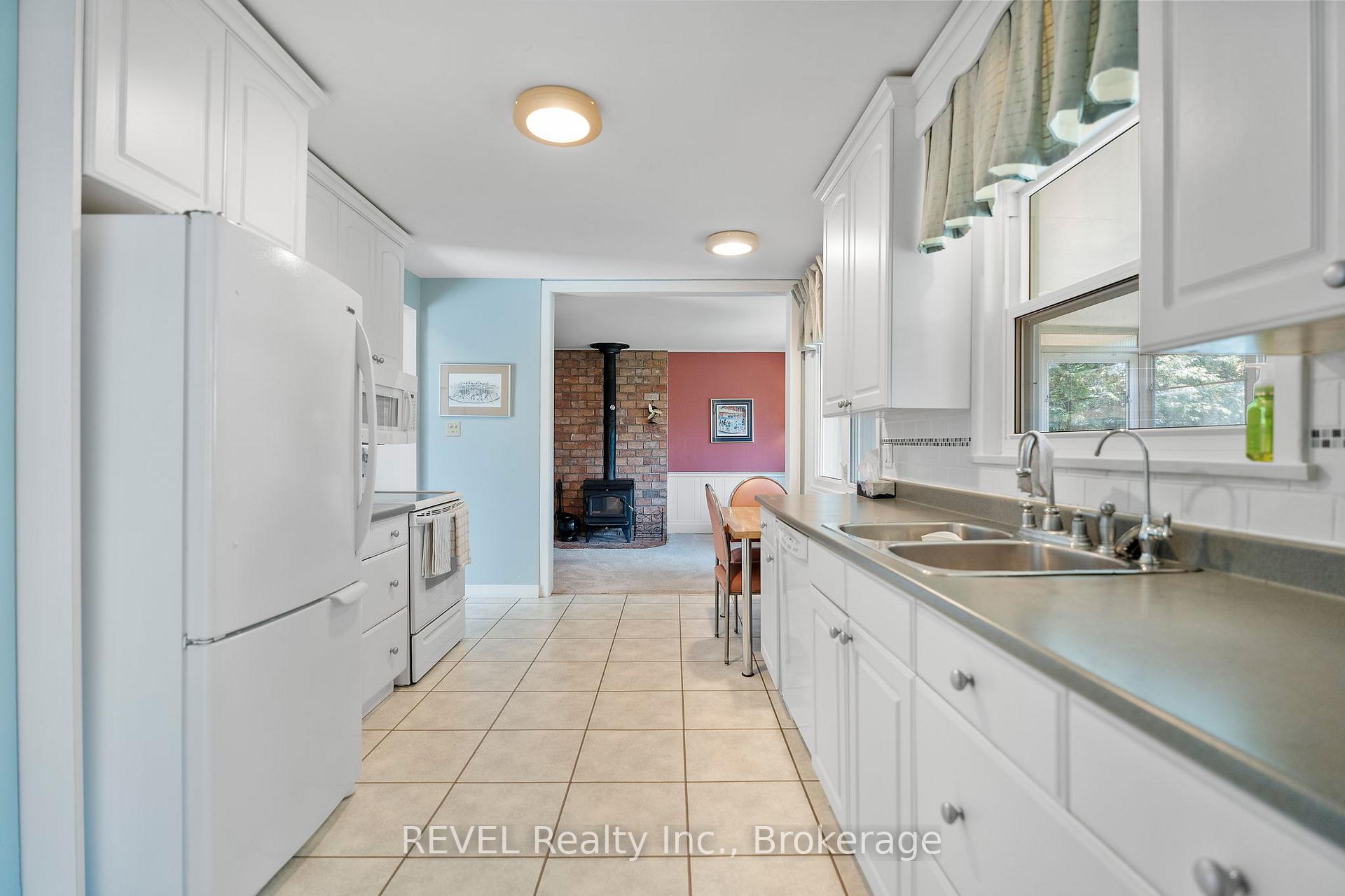 Photo 25 of 4 Lee Ann Place, St. Catharines, Vine/Linwell — HOMEH