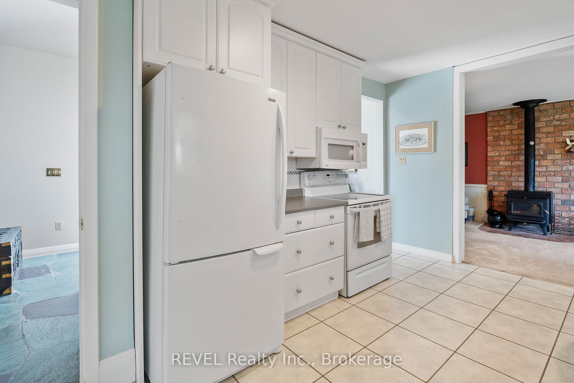 Photo 34 of 4 Lee Ann Place, St. Catharines, Vine/Linwell — HOMEH