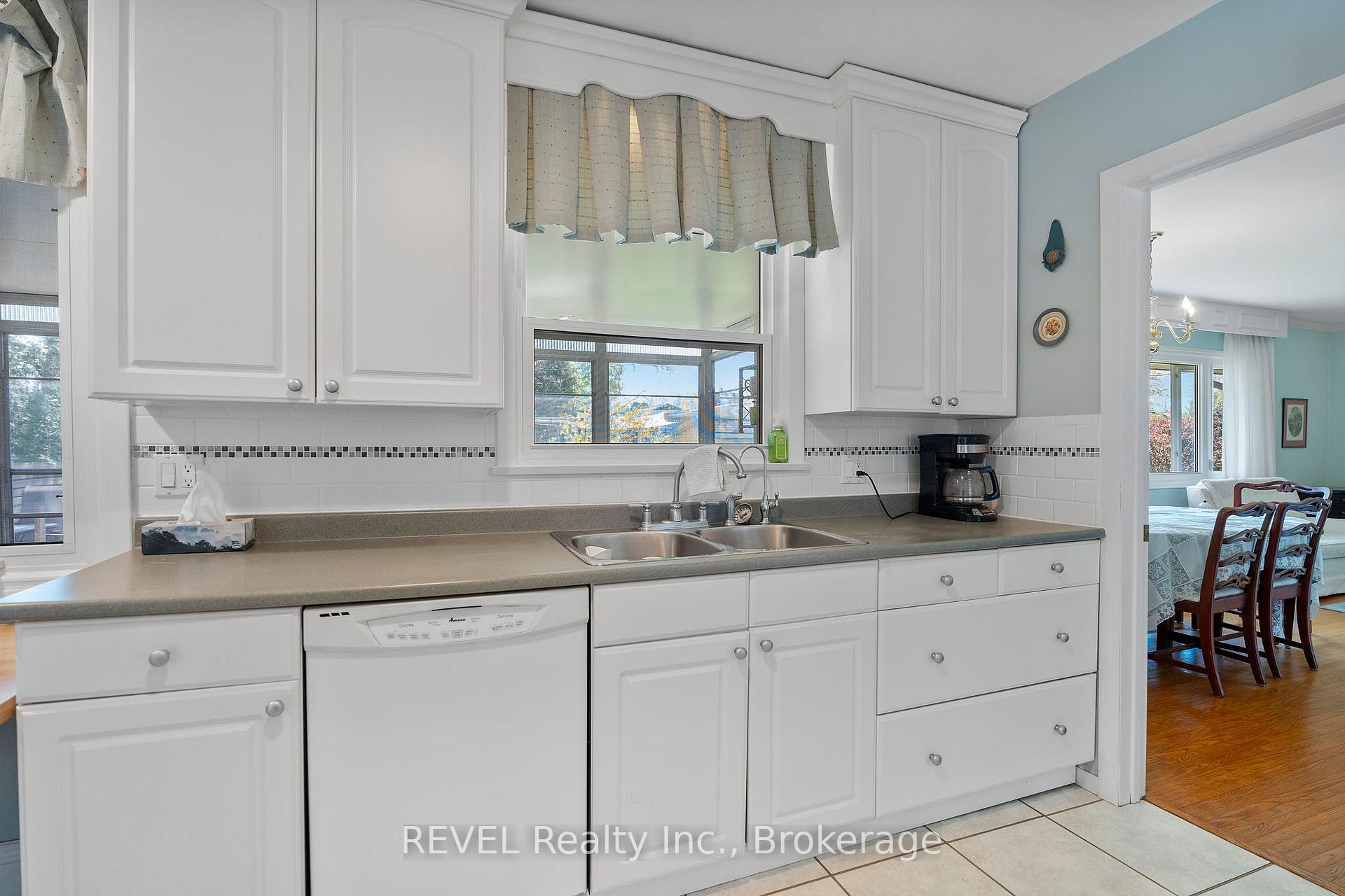 Photo 33 of 4 Lee Ann Place, St. Catharines, Vine/Linwell — HOMEH