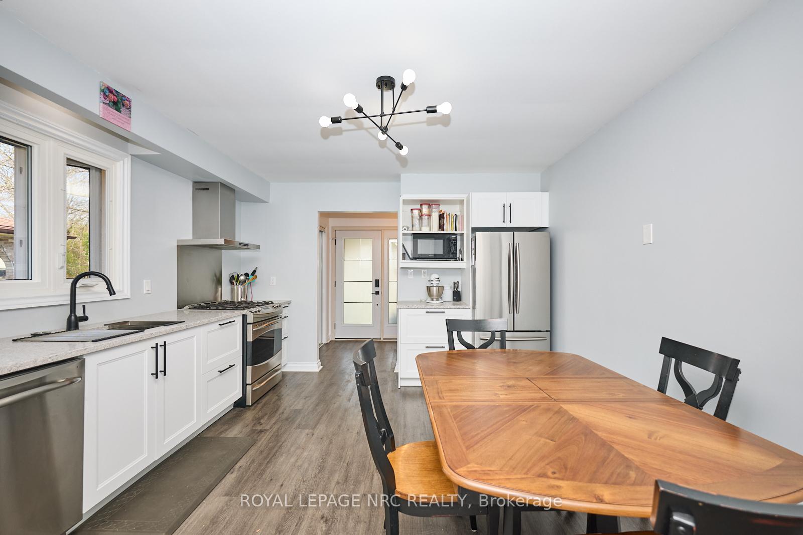 Photo 9 of 5995 Eldorado Avenue, Niagara Falls, West Wood — HOMEH