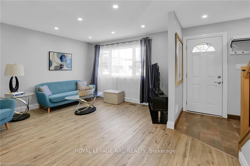 Photo 3 of 385 East 23rd Street, Hamilton, Burkholme — HOMEH
