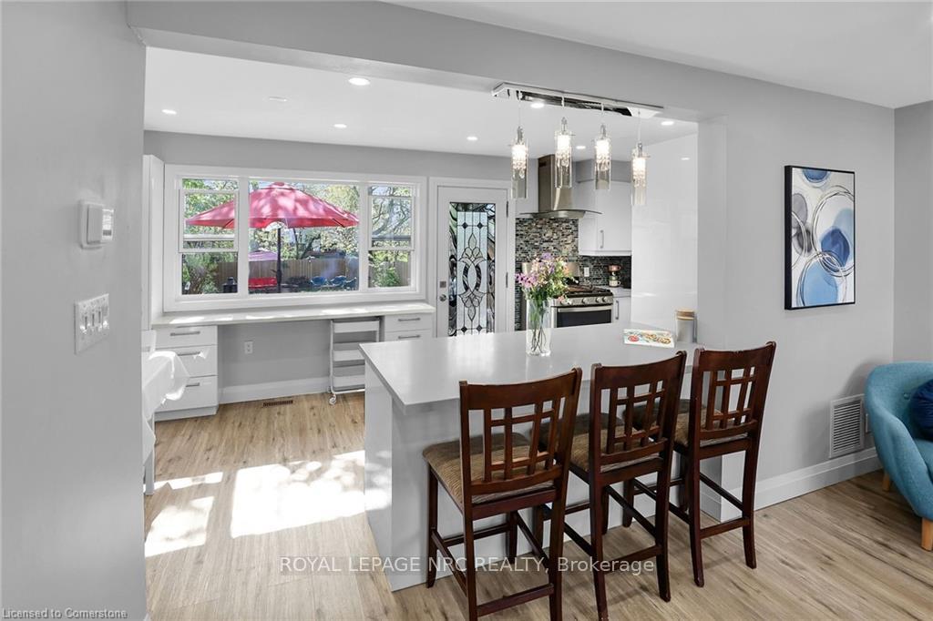 Photo 5 of 385 East 23rd Street, Hamilton, Burkholme — HOMEH