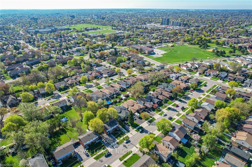 Photo 41 of 385 East 23rd Street, Hamilton, Burkholme — HOMEH