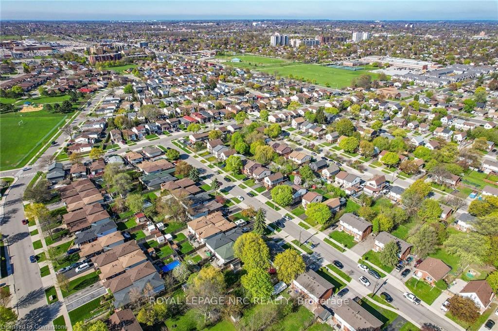Photo 46 of 385 East 23rd Street, Hamilton, Burkholme — HOMEH