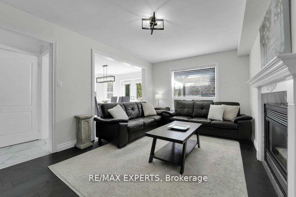 Photo 12 of 10 Esposito Drive, Caledon, Bolton East — HOMEH