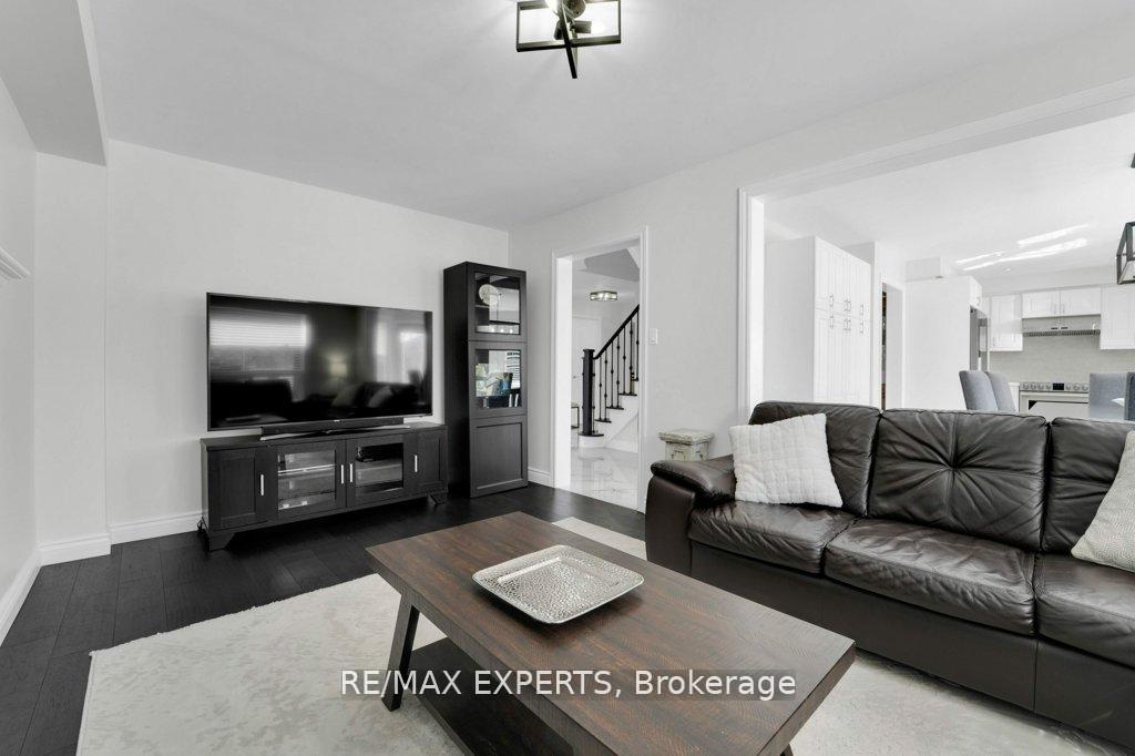 Photo 13 of 10 Esposito Drive, Caledon, Bolton East — HOMEH