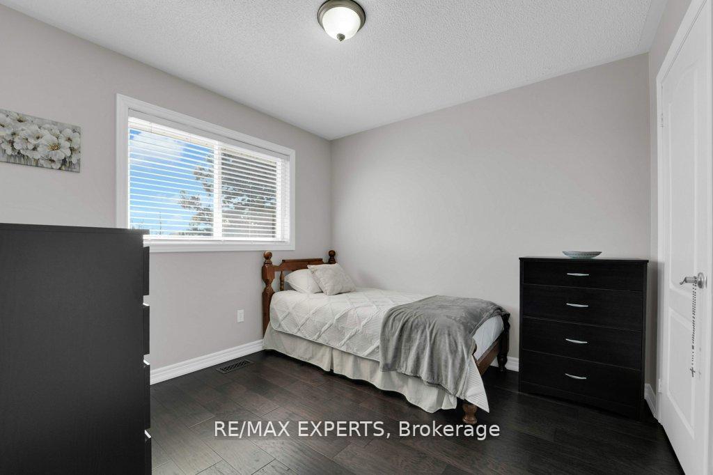 Photo 24 of 10 Esposito Drive, Caledon, Bolton East — HOMEH