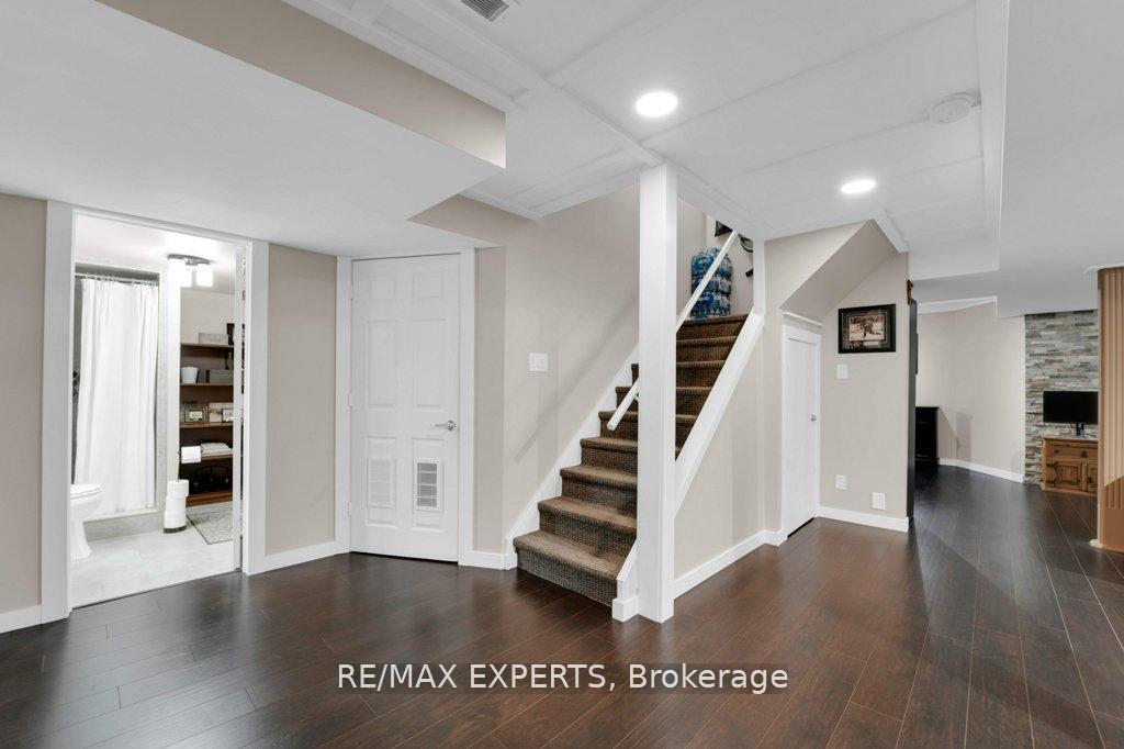 Photo 35 of 10 Esposito Drive, Caledon, Bolton East — HOMEH