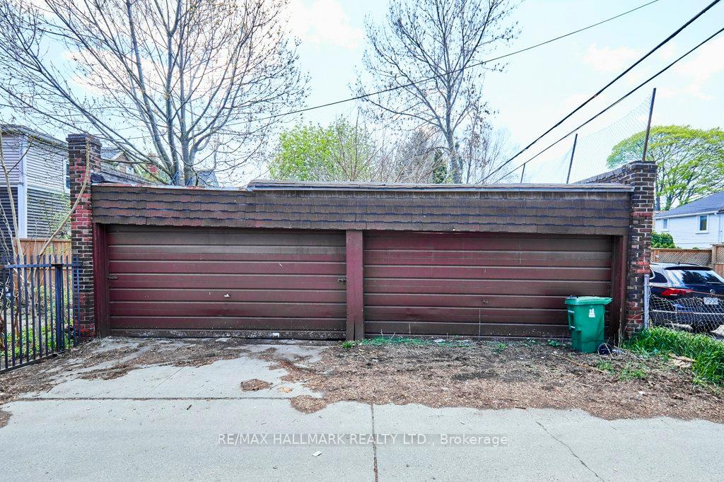 Photo 15 of 116 Hiawatha Road, Toronto, Greenwood-Coxwell — HOMEH
