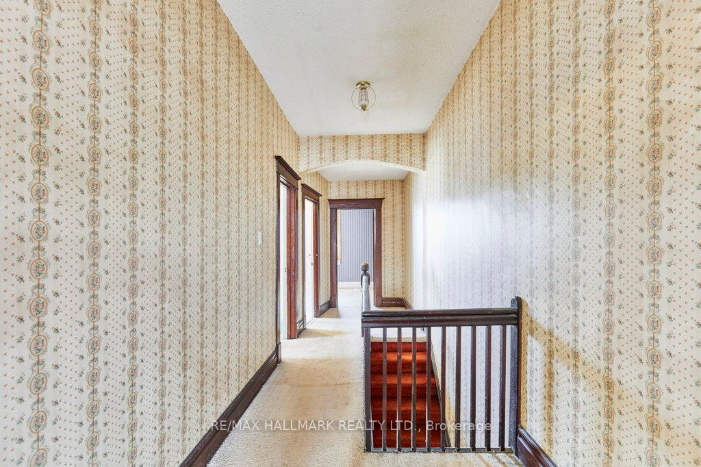Photo 20 of 116 Hiawatha Road, Toronto, Greenwood-Coxwell — HOMEH