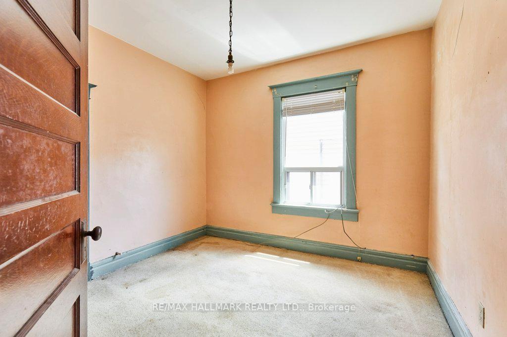 Photo 22 of 116 Hiawatha Road, Toronto, Greenwood-Coxwell — HOMEH