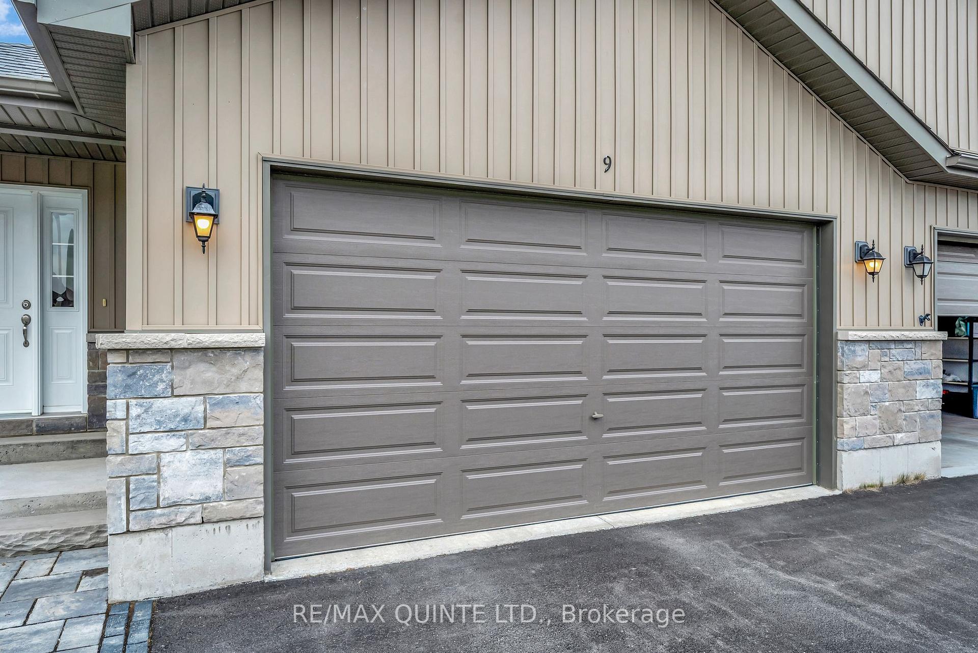 Photo 11 of 9 Cobblestone Street, Belleville, Belleville Ward — HOMEH