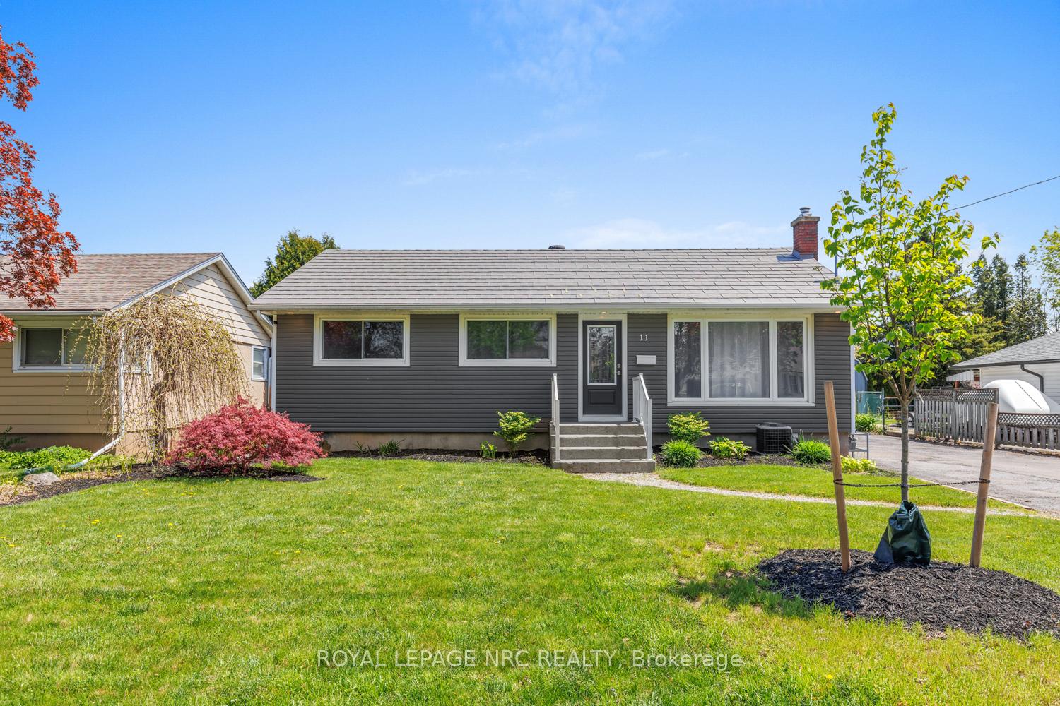 Photo 1 of 11 Albany Drive, St. Catharines, Lakeport — HOMEH