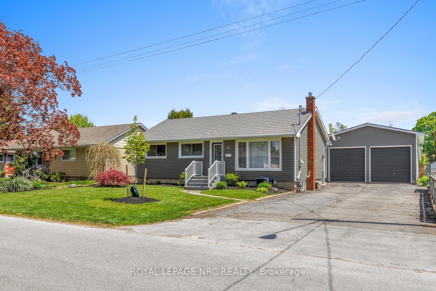 Photo 19 of 11 Albany Drive, St. Catharines, Lakeport — HOMEH