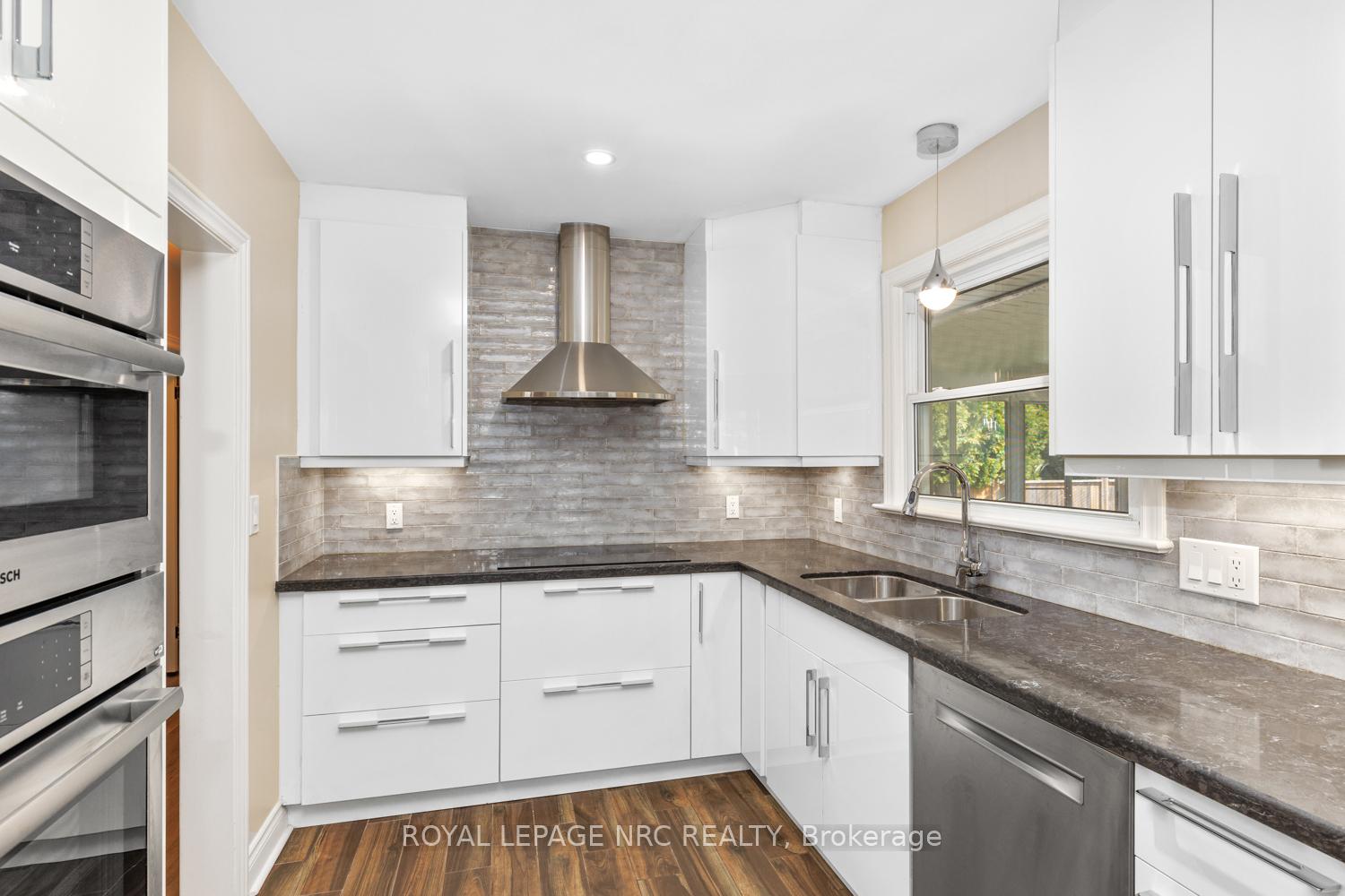 Photo 7 of 11 Albany Drive, St. Catharines, Lakeport — HOMEH