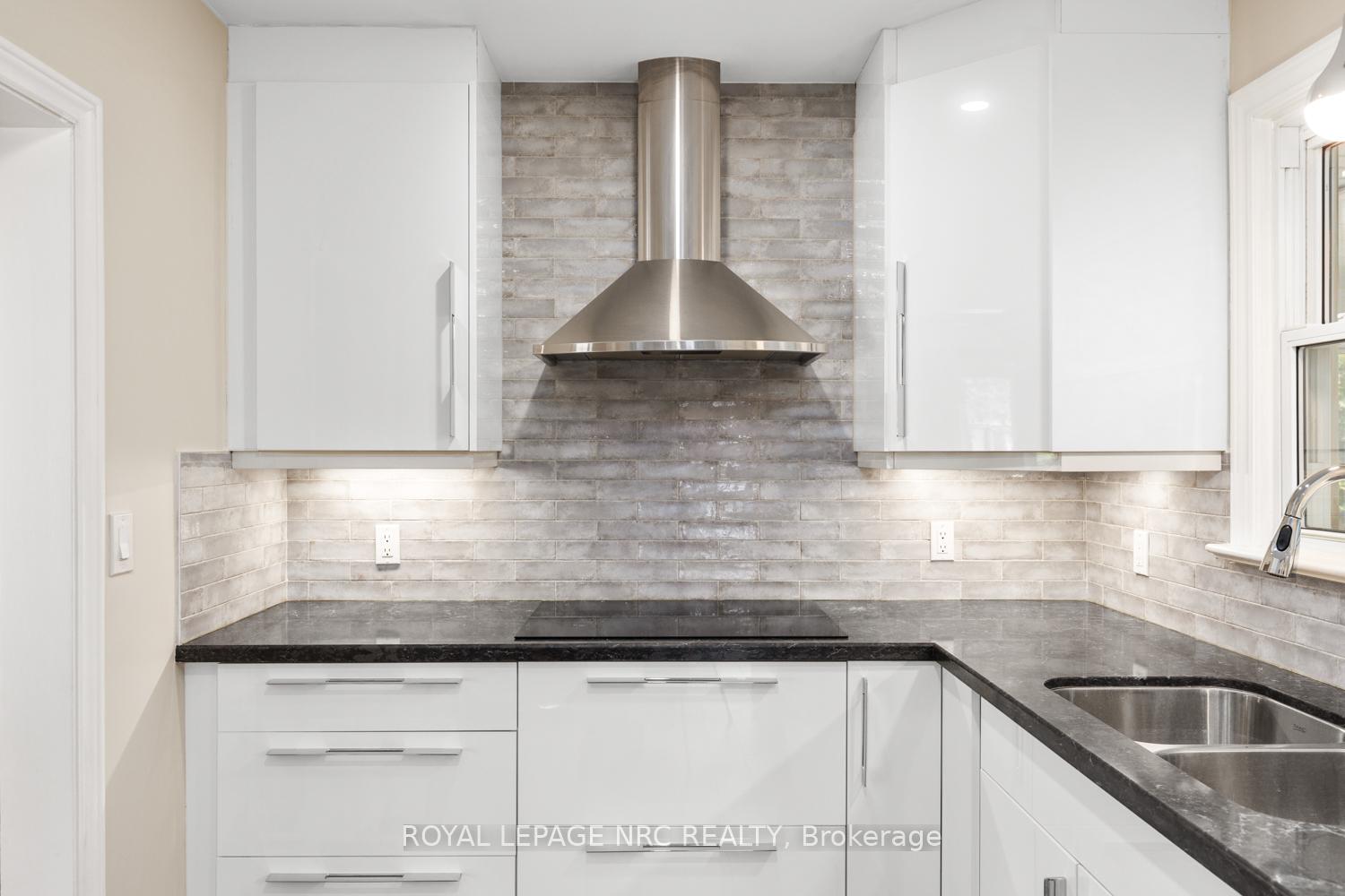 Photo 8 of 11 Albany Drive, St. Catharines, Lakeport — HOMEH