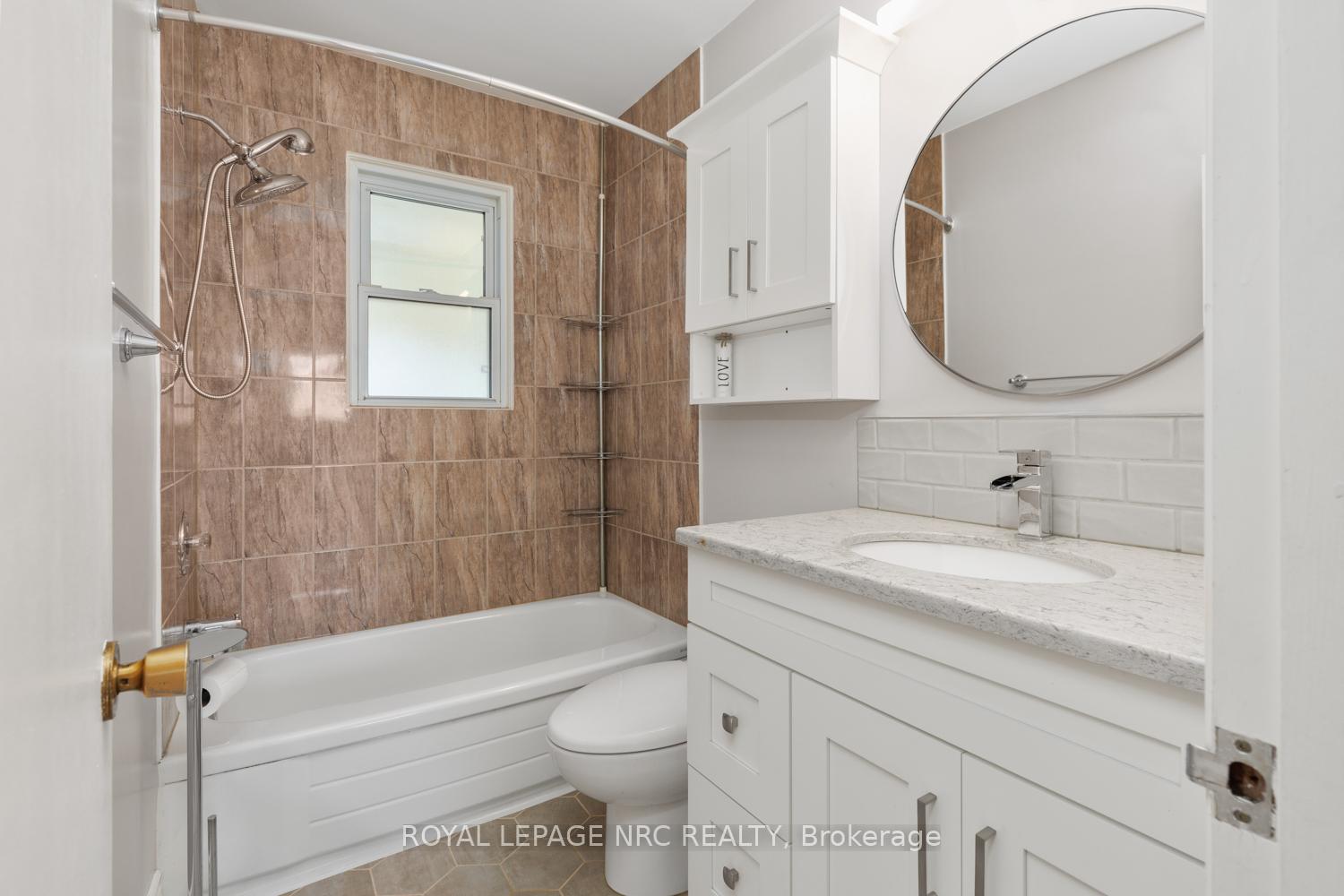 Photo 15 of 11 Albany Drive, St. Catharines, Lakeport — HOMEH