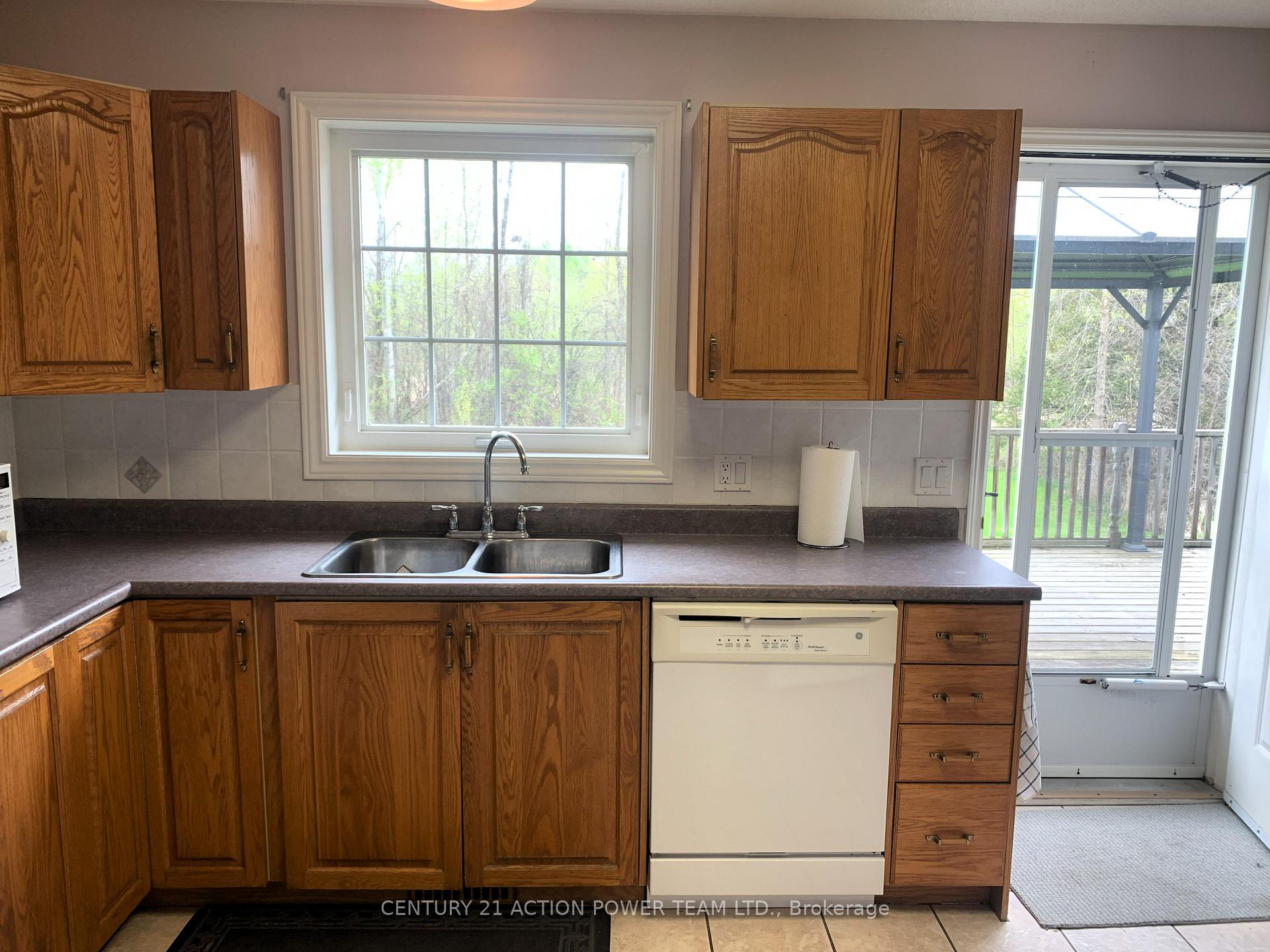 Photo 12 of 10071 Mcintyre Road, North Dundas, North Dundas (Mountain) Twp — HOMEH
