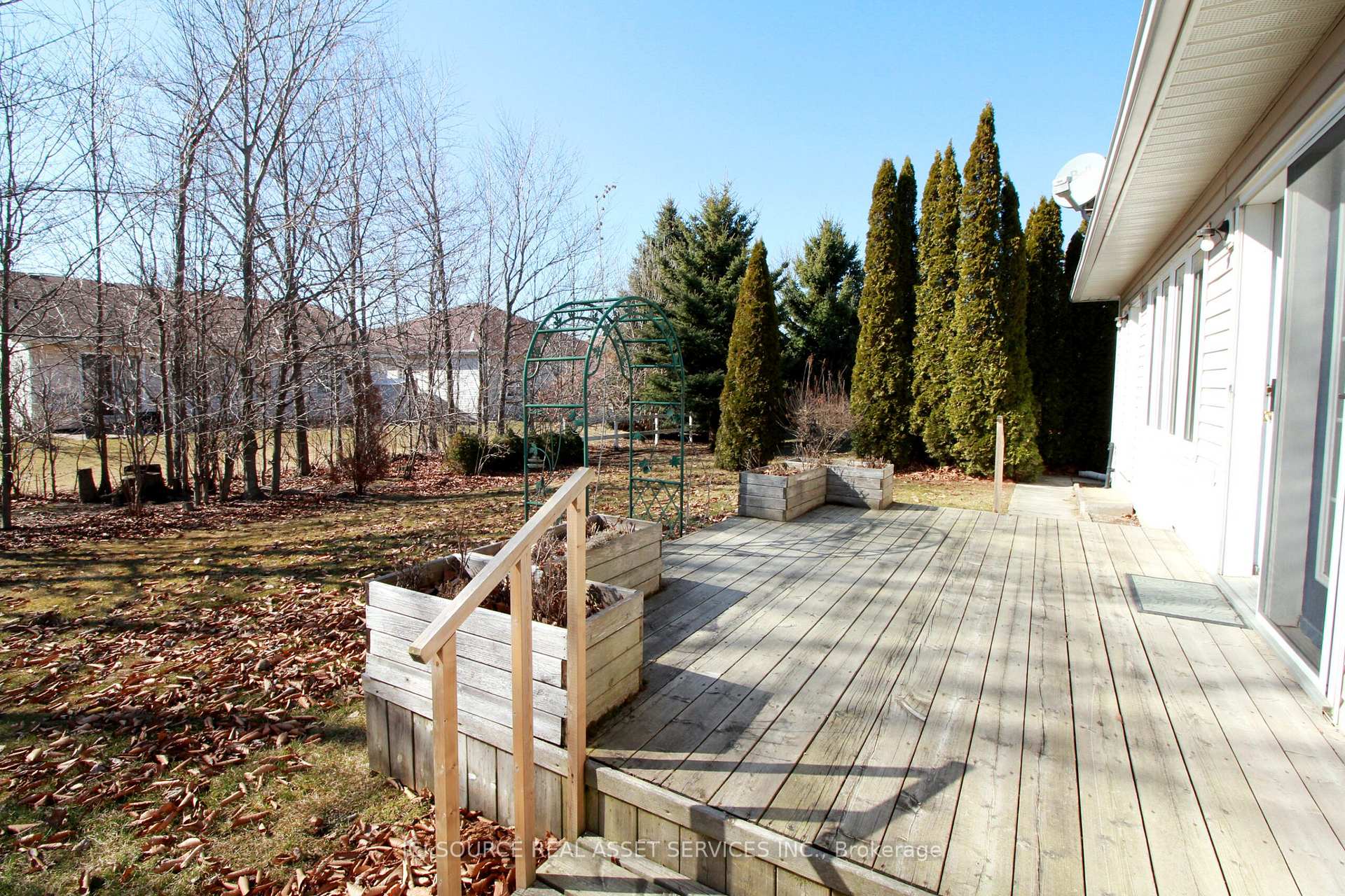 Photo 16 of 60 Hinkley Trail, Clarington, Bowmanville — HOMEH