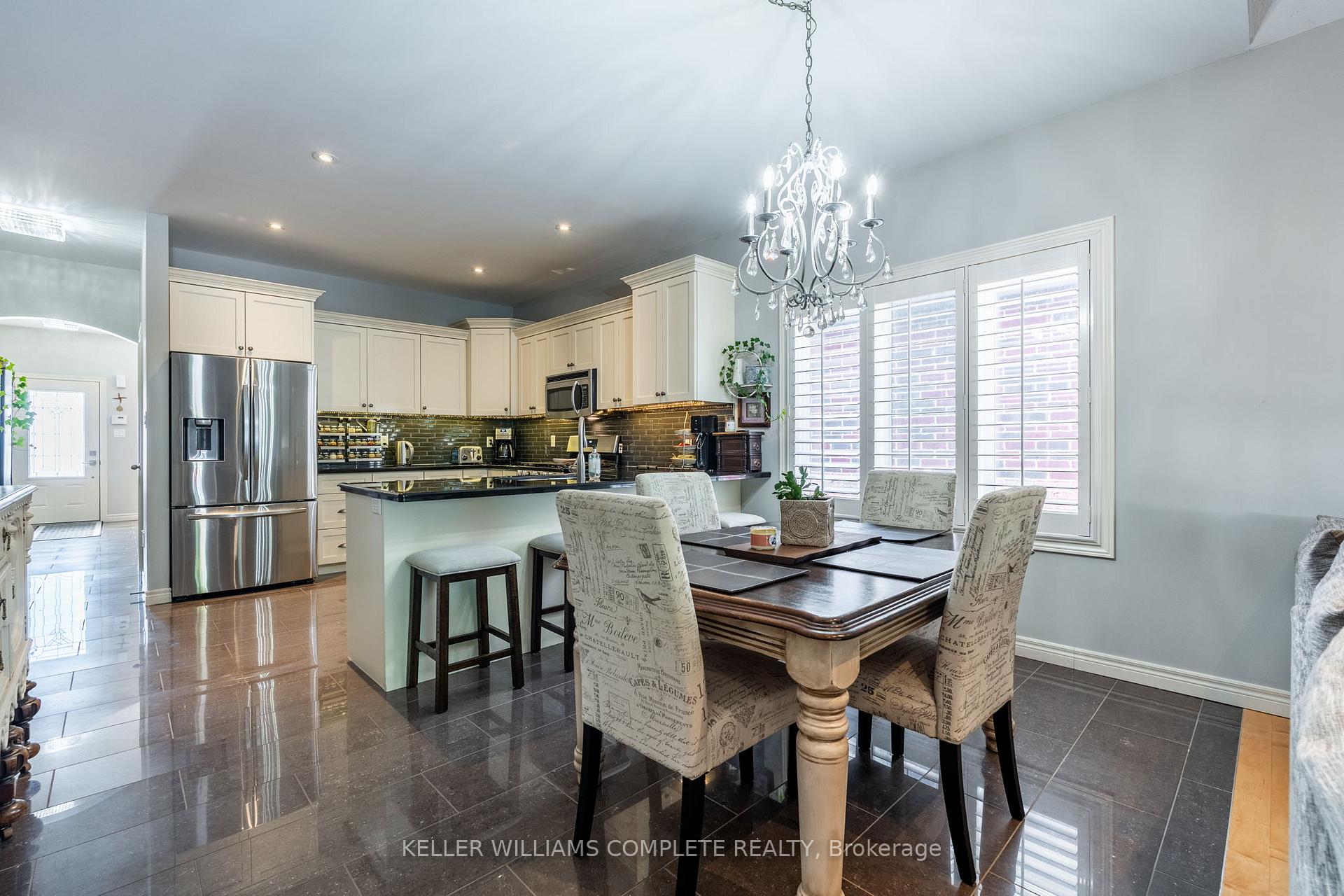 Photo 14 of 11 O'Leary Drive, Hamilton, Meadowlands — HOMEH
