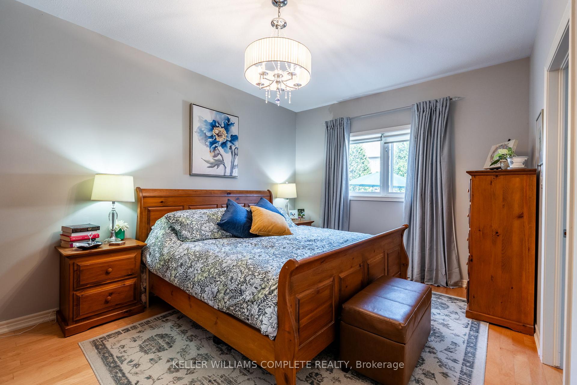Photo 15 of 11 O'Leary Drive, Hamilton, Meadowlands — HOMEH