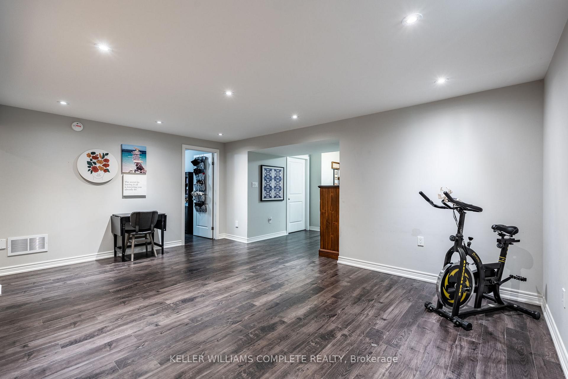 Photo 32 of 11 O'Leary Drive, Hamilton, Meadowlands — HOMEH