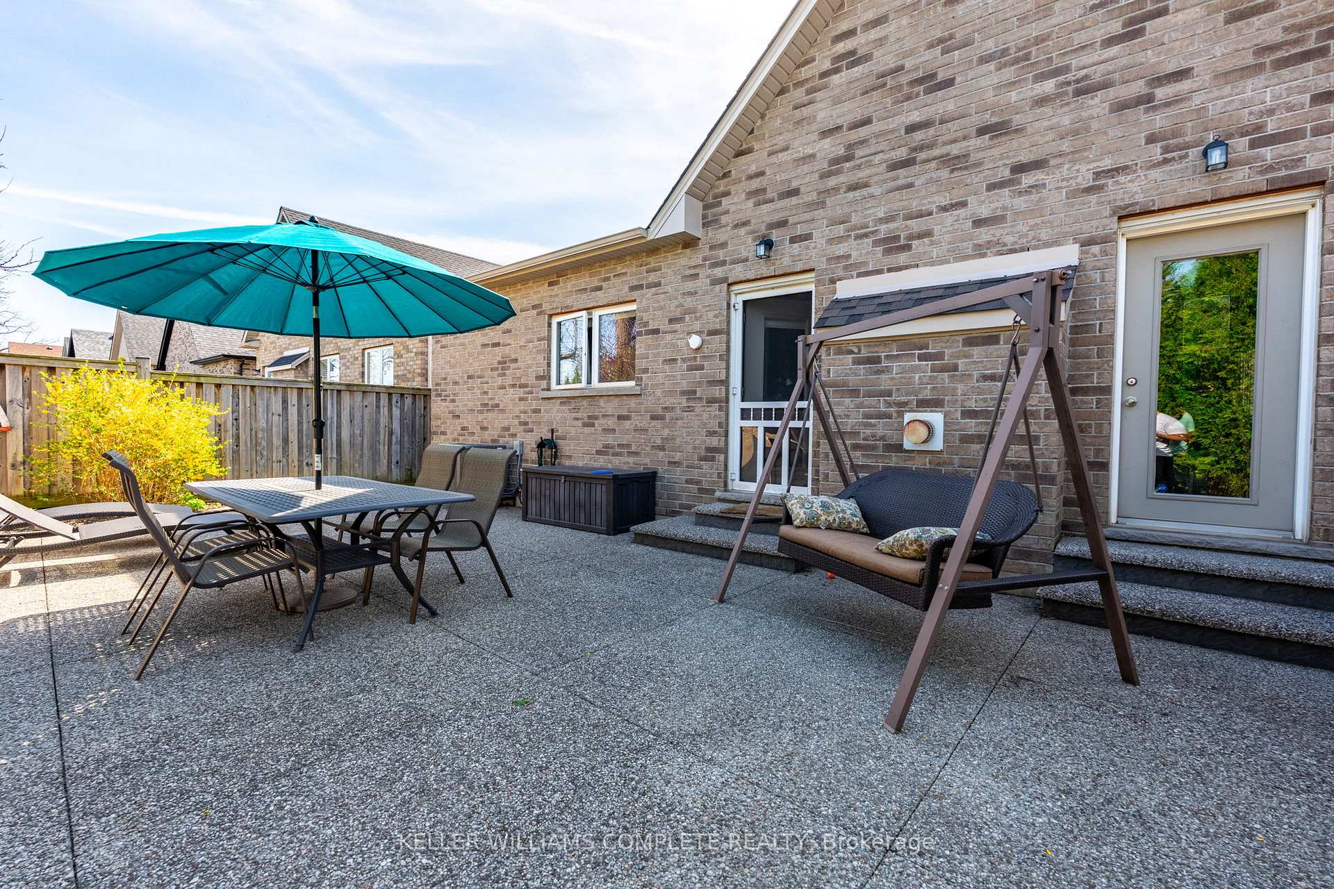 Photo 20 of 11 O'Leary Drive, Hamilton, Meadowlands — HOMEH