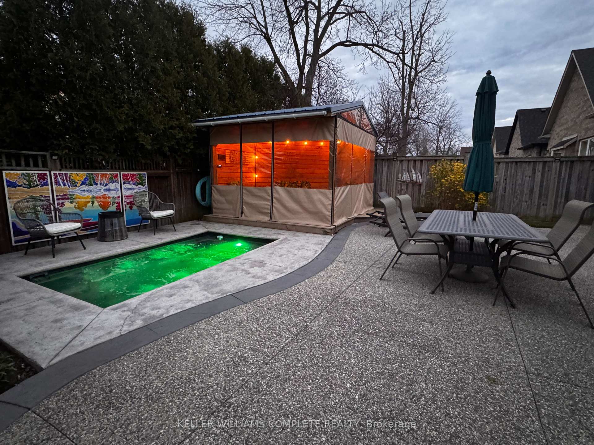 Photo 26 of 11 O'Leary Drive, Hamilton, Meadowlands — HOMEH