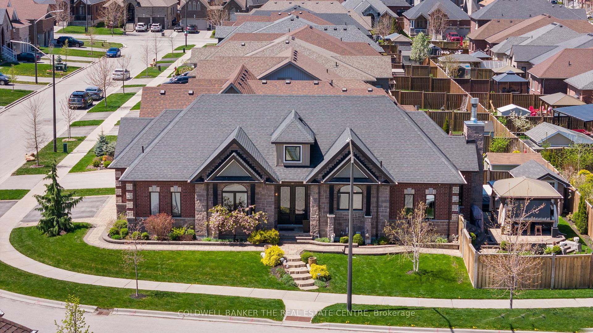 Photo 6 of 1076 Ralston Loop, Innisfil, Alcona — HOMEH