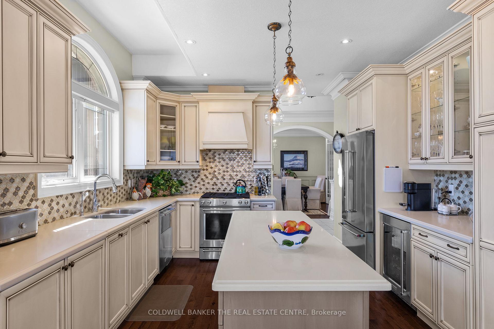 Photo 12 of 1076 Ralston Loop, Innisfil, Alcona — HOMEH