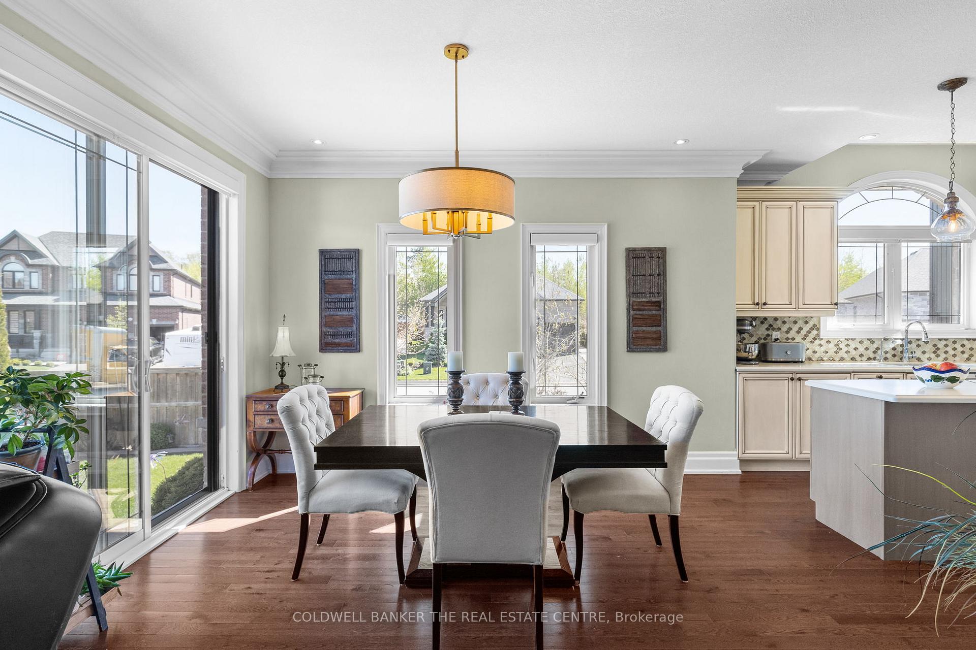 Photo 7 of 1076 Ralston Loop, Innisfil, Alcona — HOMEH