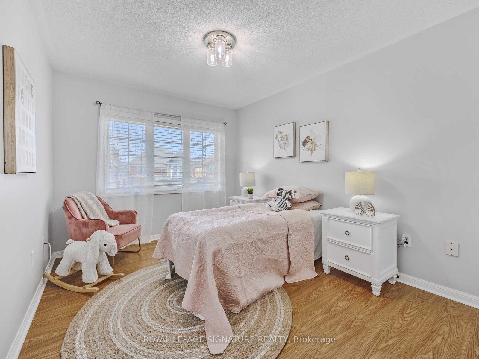 Photo 5 of 13 Trailsbrook Terrace, Markham, Wismer — HOMEH