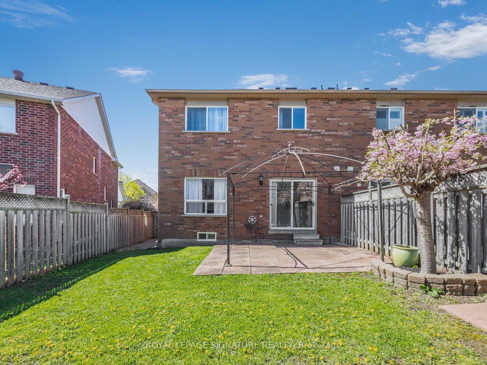 Photo 12 of 13 Trailsbrook Terrace, Markham, Wismer — HOMEH