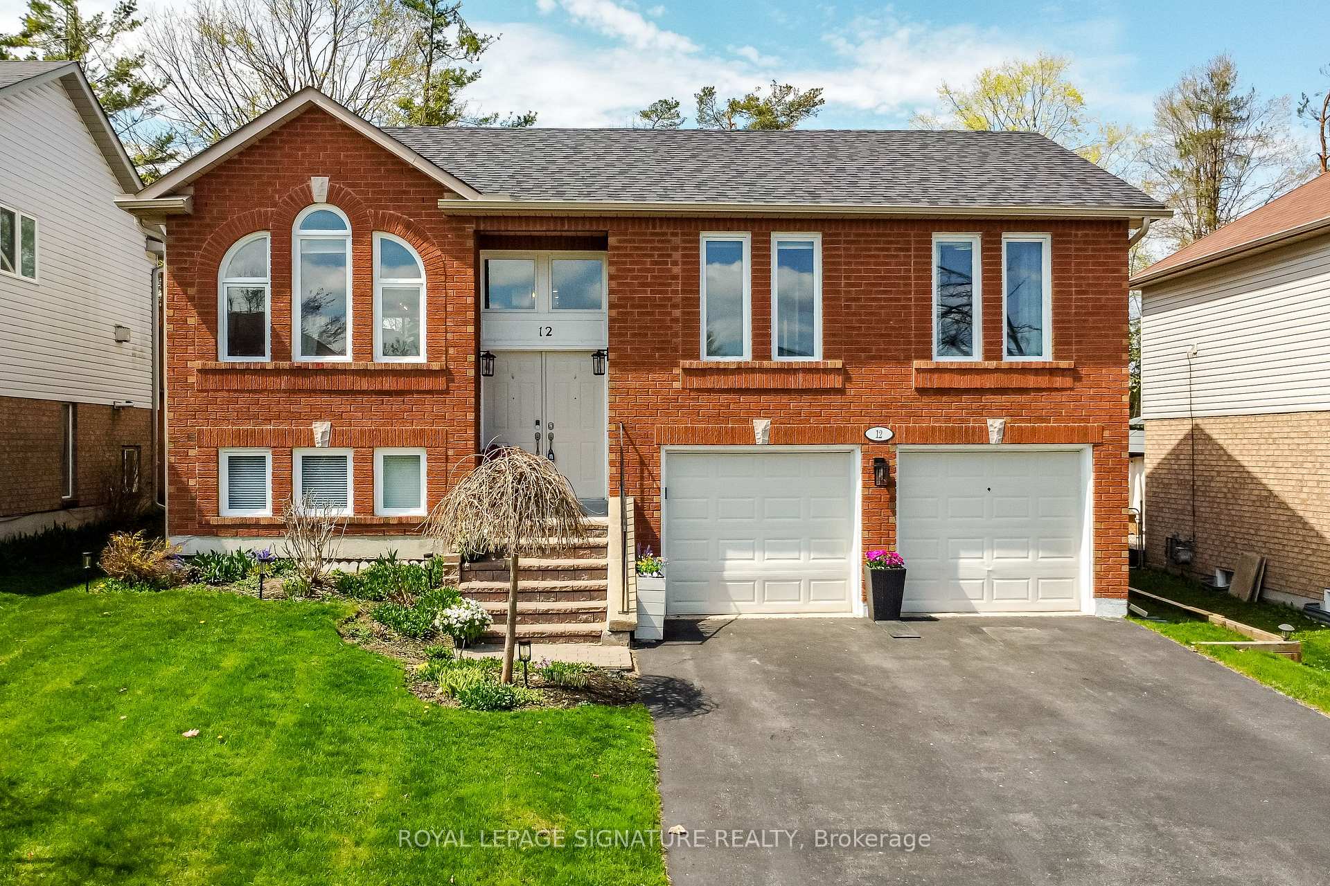 Photo 1 of 12 Frontier Avenue, Orillia — HOMEH