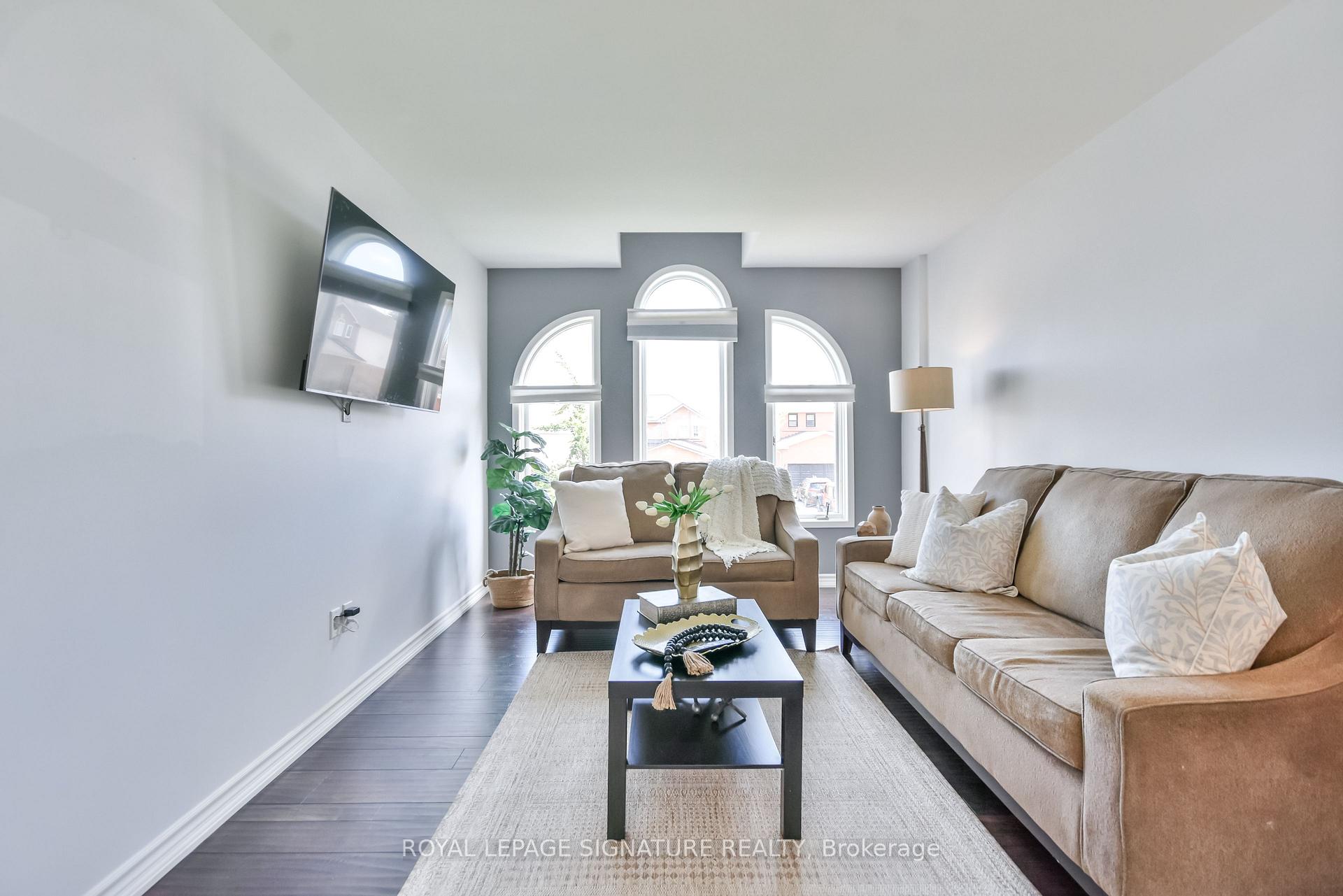 Photo 29 of 12 Frontier Avenue, Orillia — HOMEH