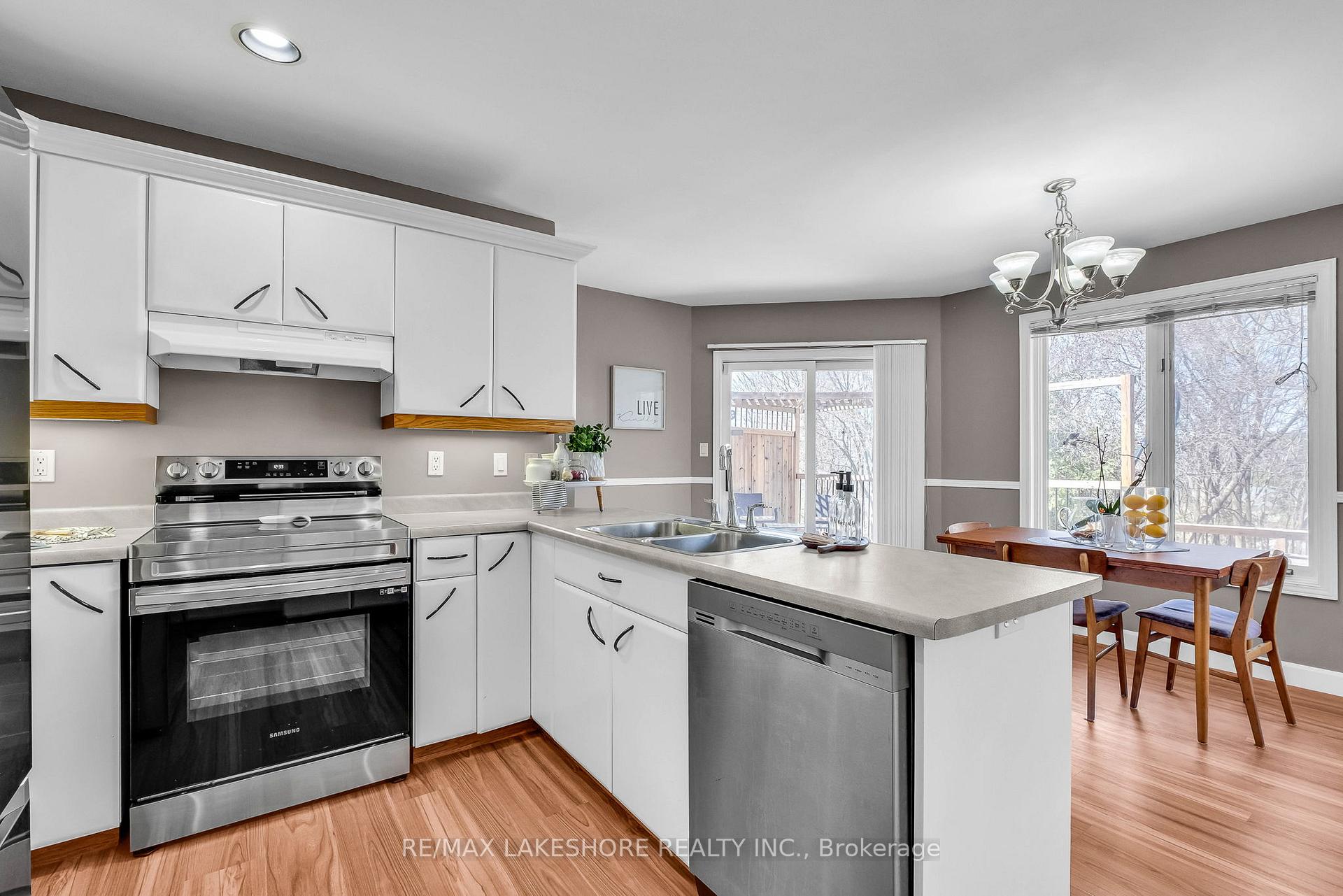 Photo 8 of 12 Fleming Road, Quinte West — HOMEH