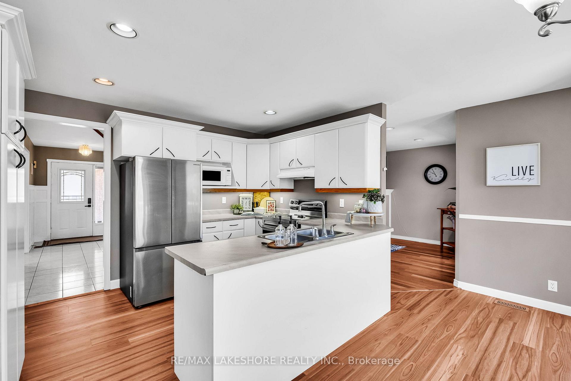 Photo 16 of 12 Fleming Road, Quinte West — HOMEH