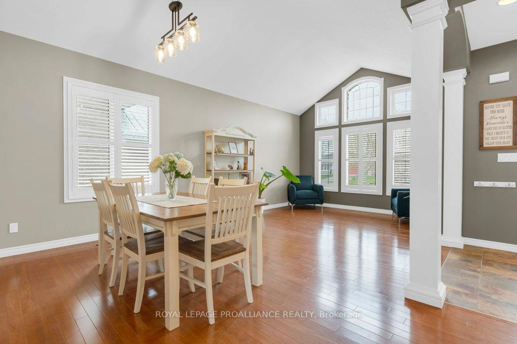 Photo 5 of 30 Cooke Court, Belleville — HOMEH