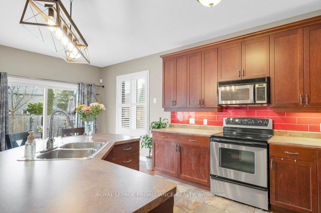 Photo 42 of 30 Cooke Court, Belleville — HOMEH