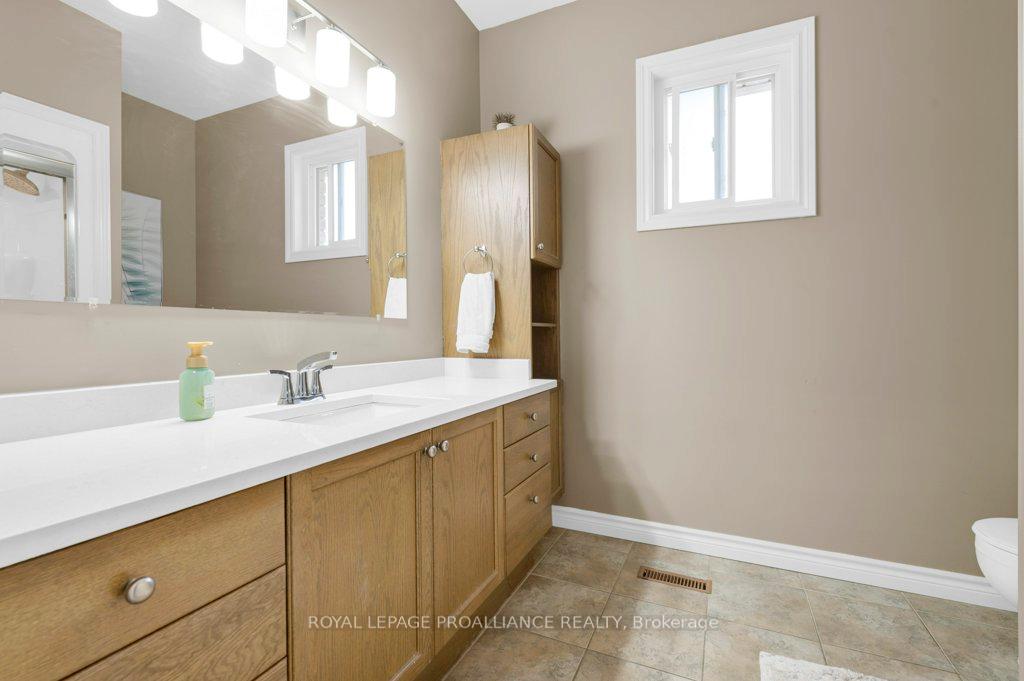 Photo 25 of 30 Cooke Court, Belleville — HOMEH