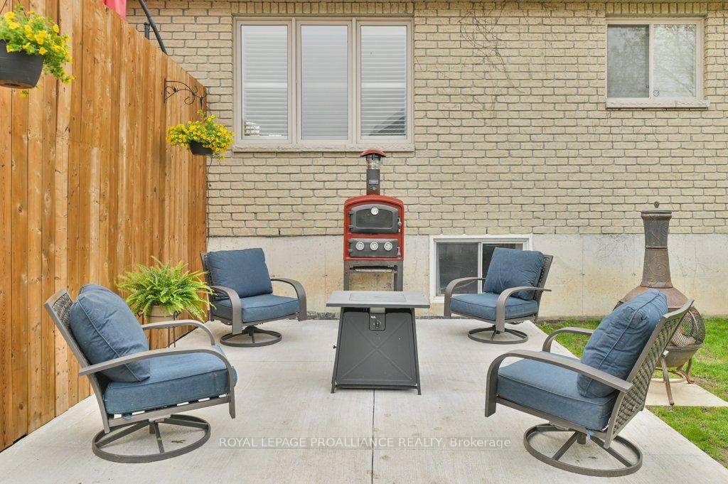 Photo 40 of 30 Cooke Court, Belleville — HOMEH