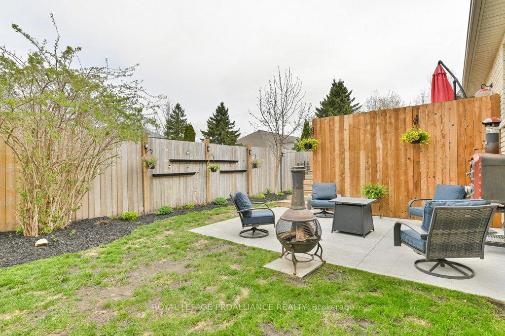 Photo 24 of 30 Cooke Court, Belleville — HOMEH