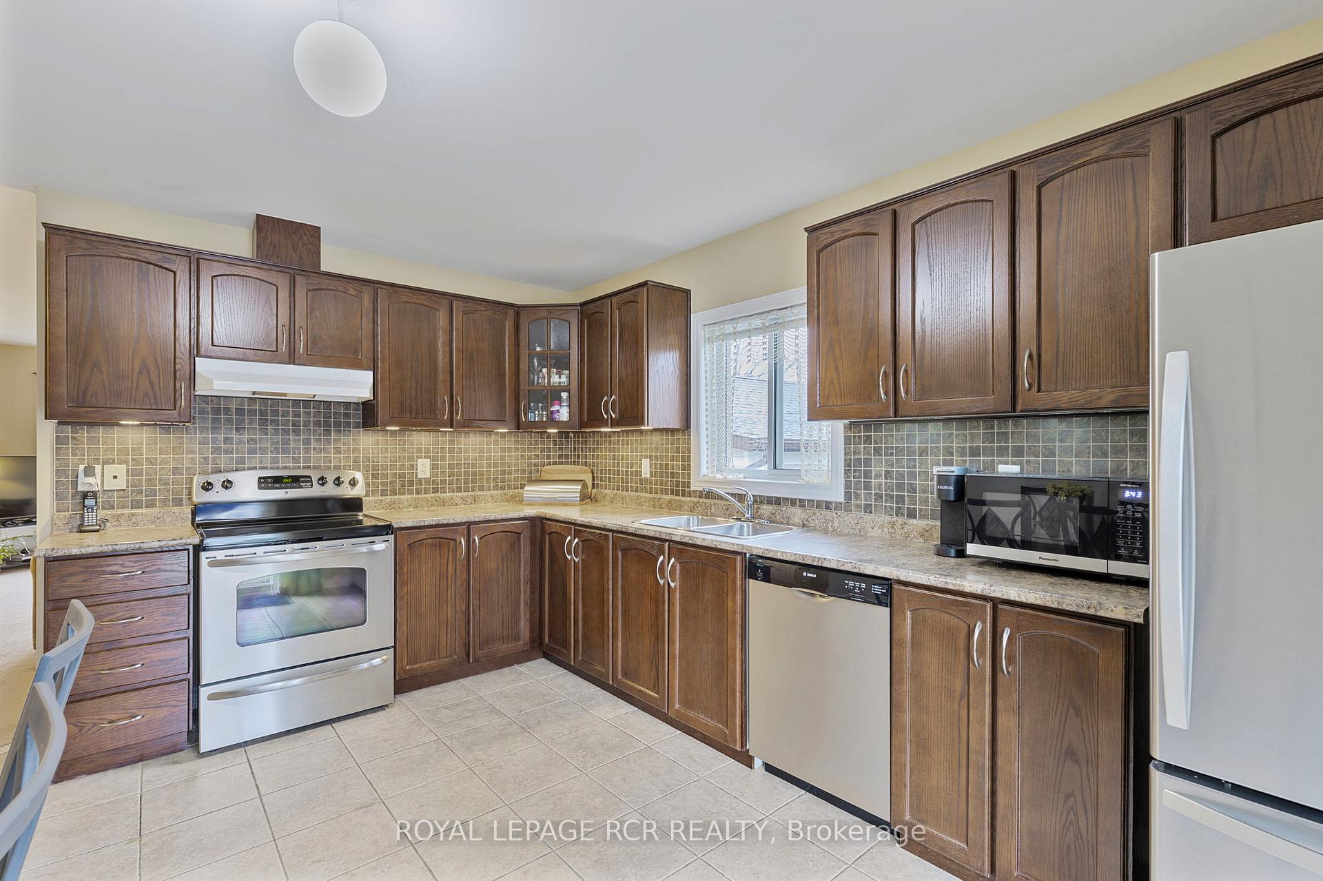 Photo 8 of 835 Norval Road, Georgina, Historic Lakeshore Communities — HOMEH
