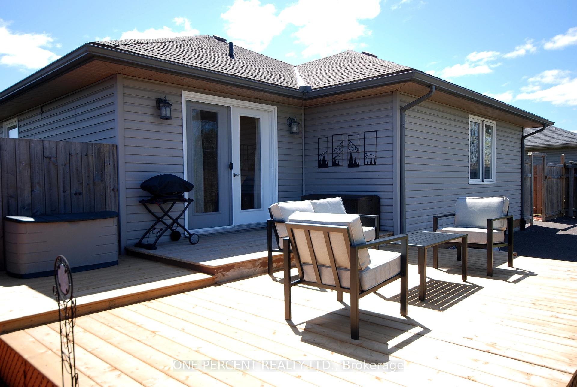 Photo 28 of 1042 limestone Trail, Petawawa — HOMEH