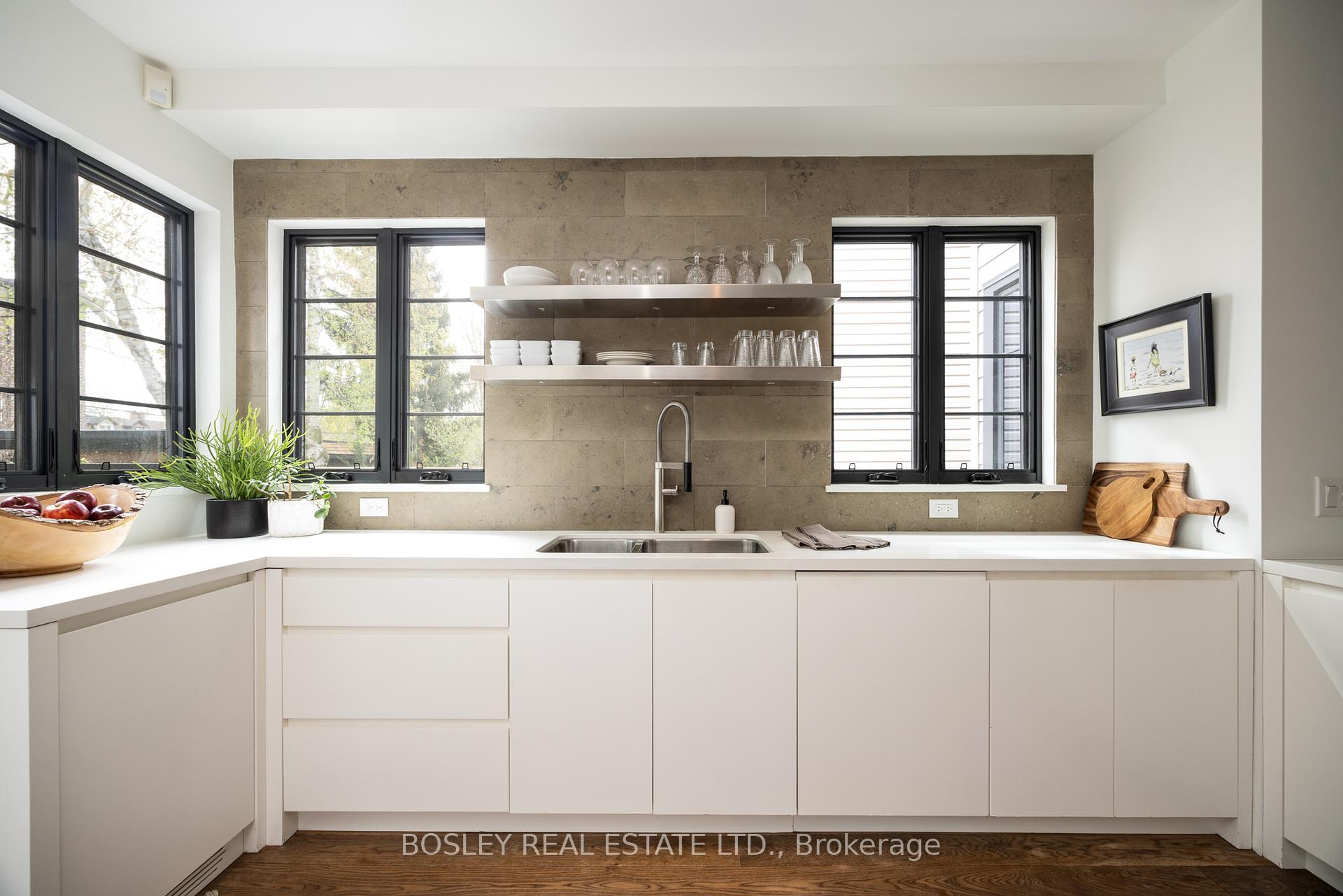 Photo 11 of 17 Fenwick Avenue, Toronto, North Riverdale — HOMEH