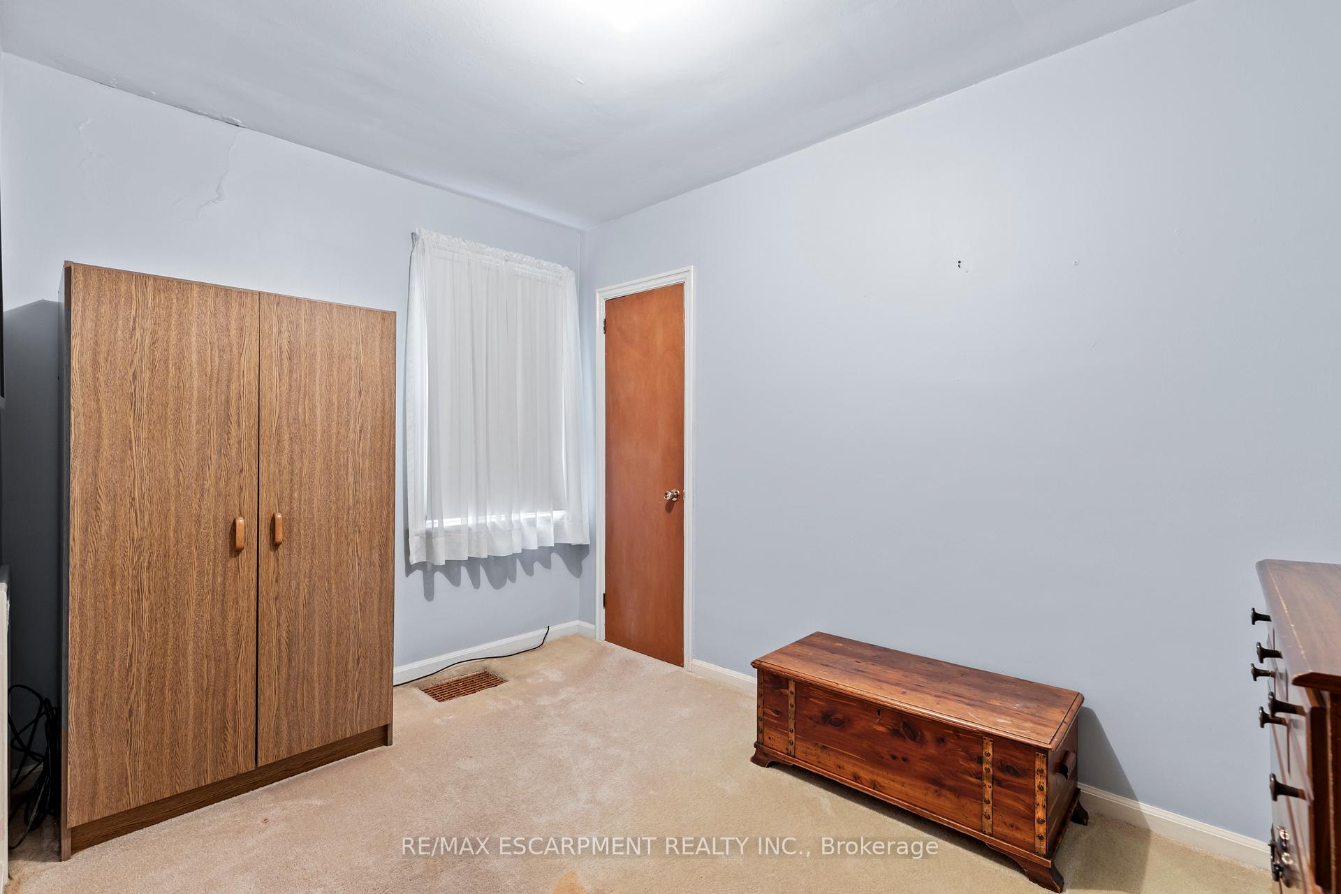 Photo 14 of 171 Cochrane Road, Hamilton, Bartonville — HOMEH